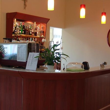 Hotel Villa Adriatica Portocannone Buitenkant foto