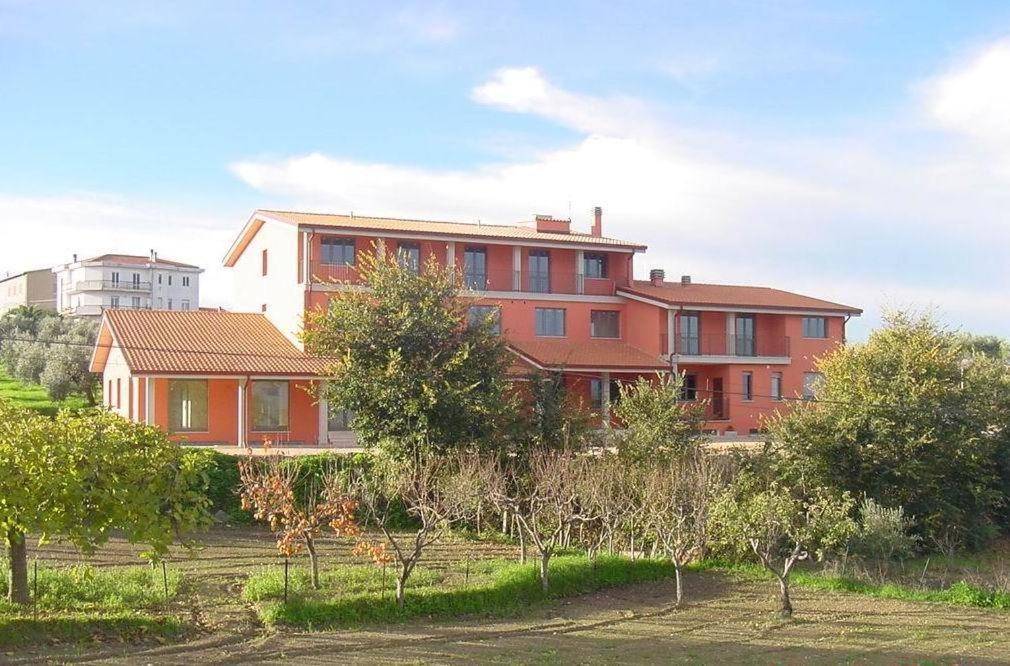 Hotel Villa Adriatica Portocannone Buitenkant foto