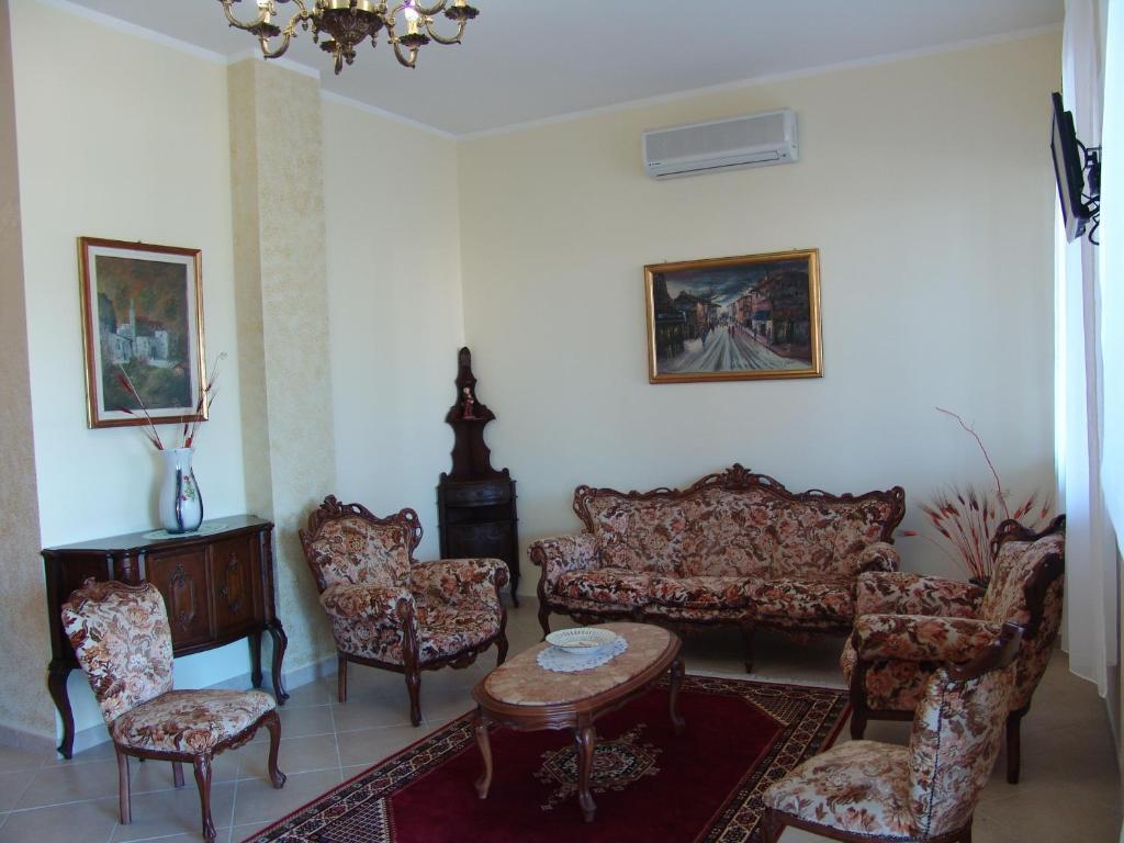 Hotel Villa Adriatica Portocannone Buitenkant foto