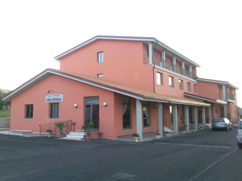 Hotel Villa Adriatica Portocannone Buitenkant foto
